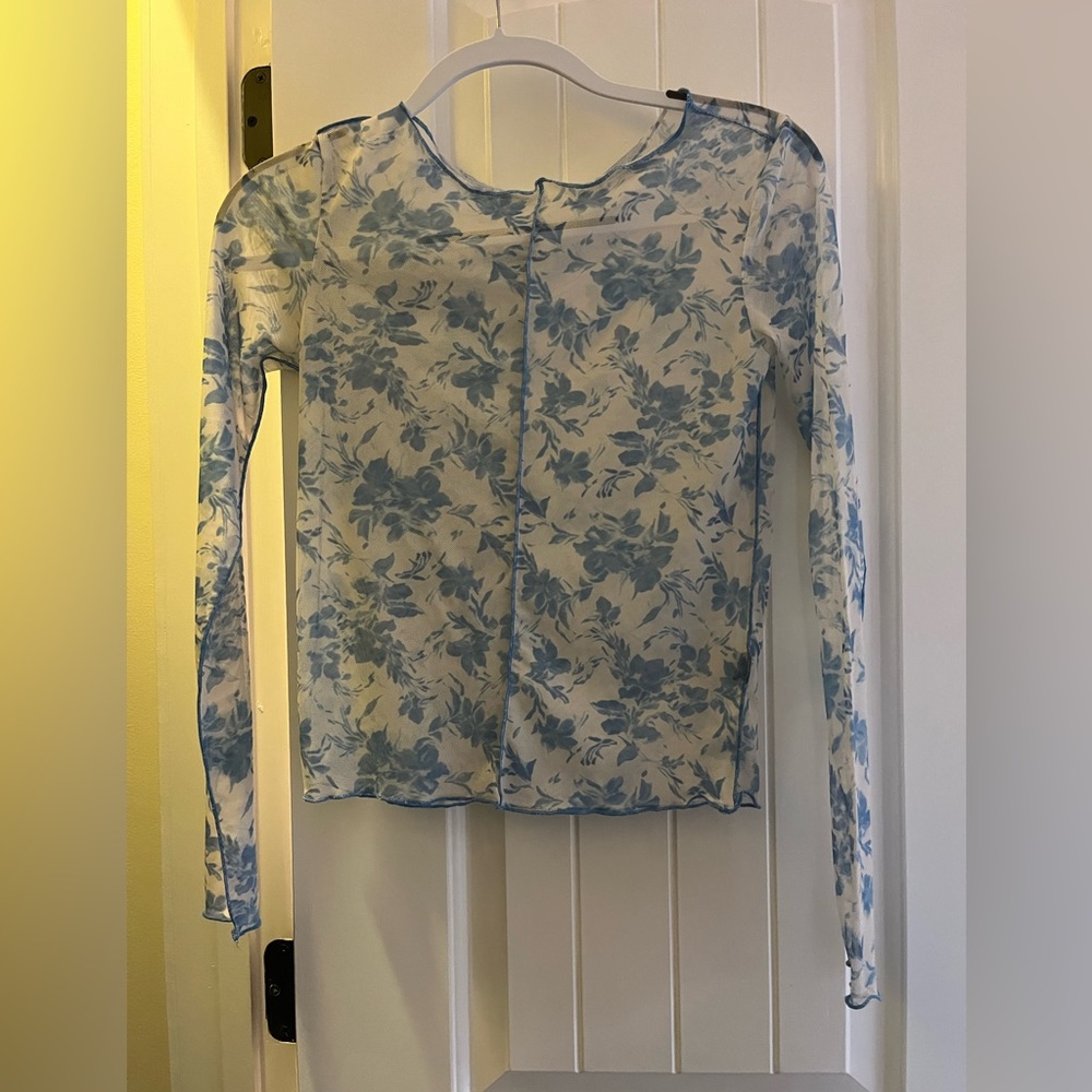 T-shirt with flowers